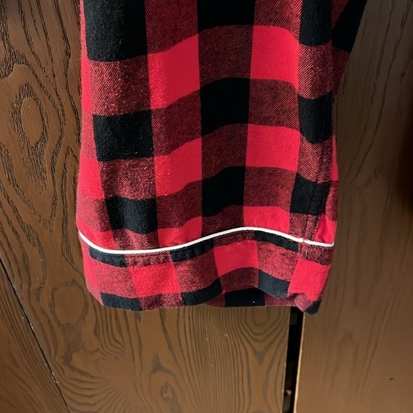 Disney Minnie Mouse red and blacked checked 2 pc. Pajama set. Size 1X - Picture 4 of 10